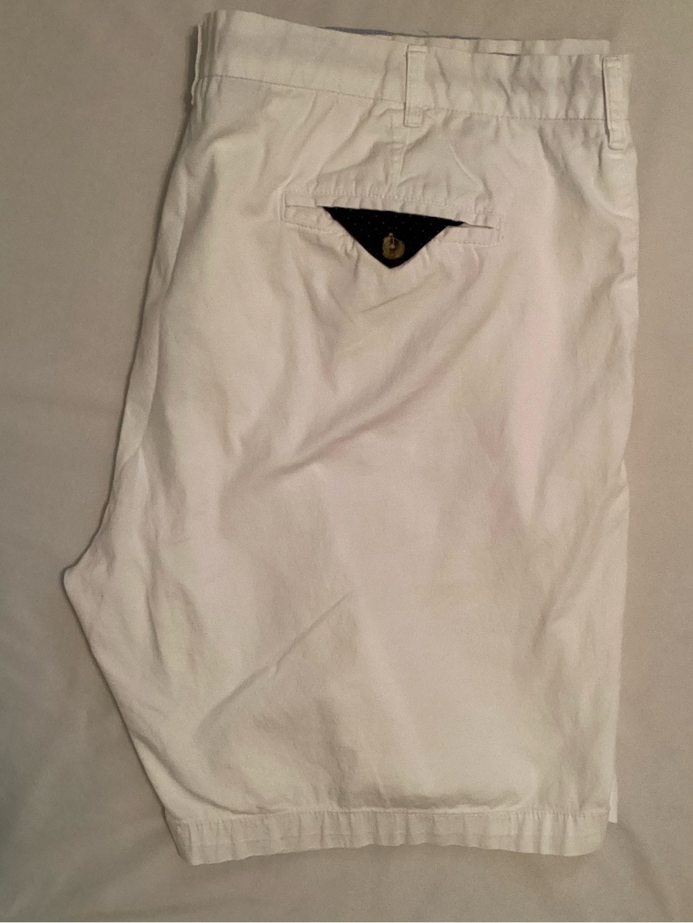 Club Room Men’s White Cotton Blend Shorts Size 42
